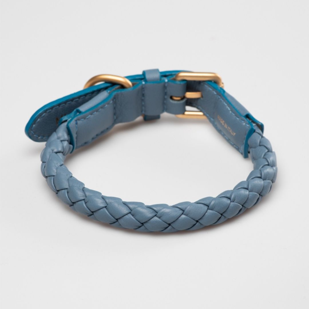 2.8-duepuntootto-ferdinando-hundehalsband-leather-collar-dusty-blue-Rückseite