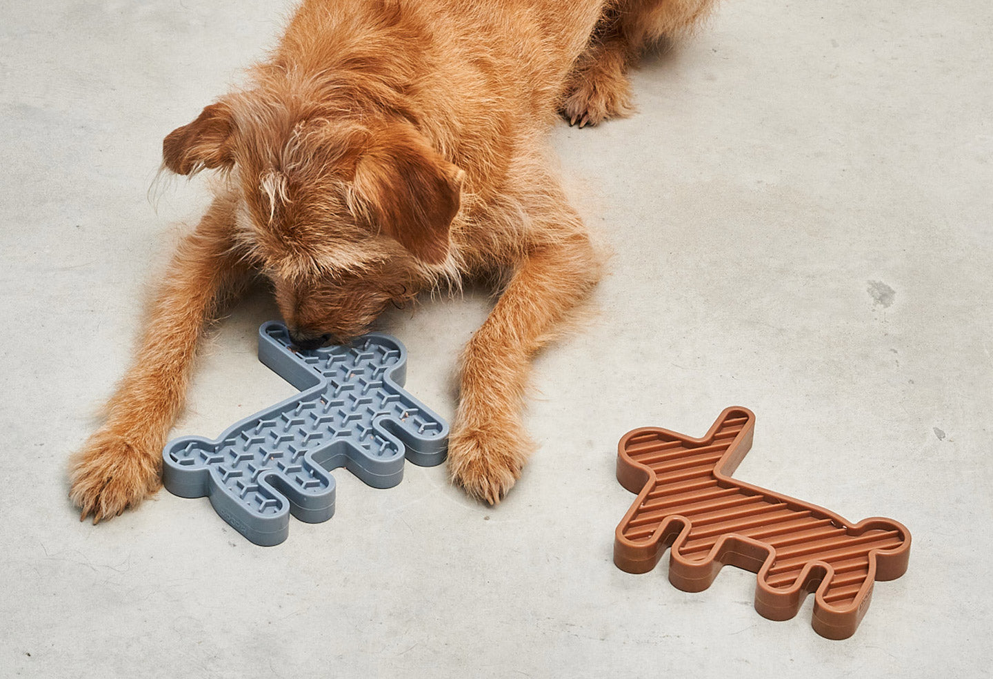 MiaCara-Hundespielzeug-Schleckmatte-Lepre-Hase-Himmel-Sandelholz